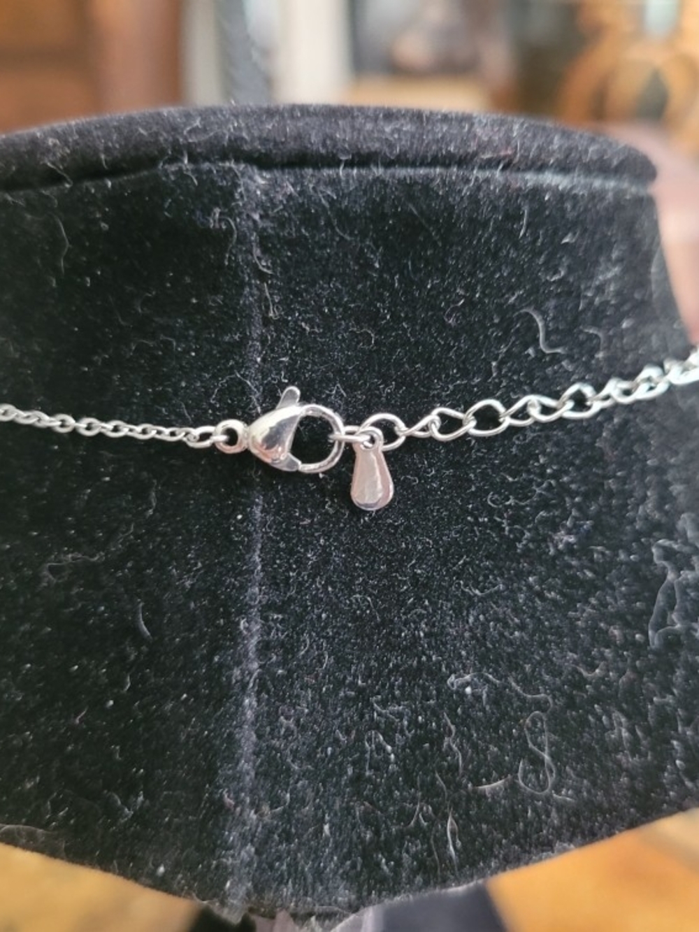 Silver Moiusenite Halo Pendant Necklace - Elegant Women Jewelry - Picture 3 of 3
